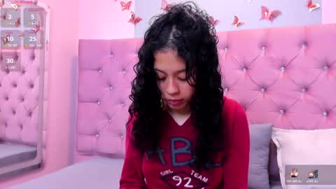 Snapshot of kaira_luxury chatting on May 14, 2026, 3:02 am kaira_luxury online show from May 14, 2026, 3:02 am