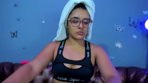 kaira_mosse_ online show from June 10, 2026, 11:53 am