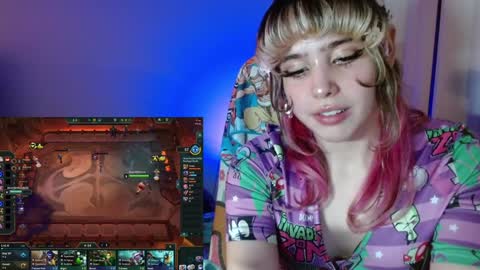 Kairi online show from December 8, 2024, 4:25 am