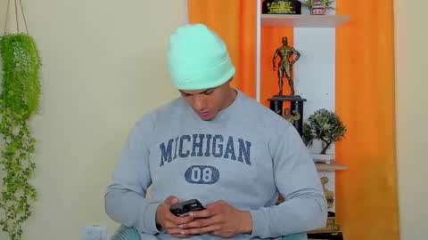 Snapshot of kale_tomson chatting on December 3, 2024, 12:27 pm kale thomson online show from December 3, 2024, 12:27 pm