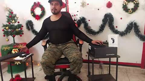 Kaleth online show from November 21, 2025, 11:36 pm