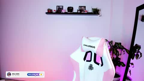 Kali Ka Please help me with your thumbs up its important   dont forget my birthday on October 26 online show from November 24, 2025, 6:29 pm