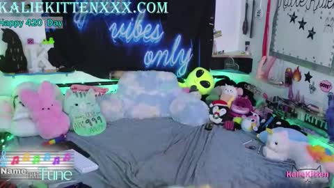 KalieKitten online show from April 21, 2026, 1:42 am