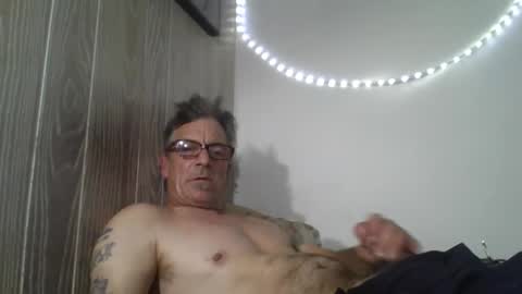 Snapshot of kalifornia91666 chatting on December 20, 2025, 3:57 am kalifornia91666 online show from December 20, 2025, 3:57 am