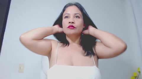 Hannah online show from January 4, 2025, 4:23 am