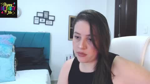 Snapshot of kam_lopez chatting on February 9, 2025, 11:25 pm Kamilalopez online show from February 9, 2025, 11:25 pm