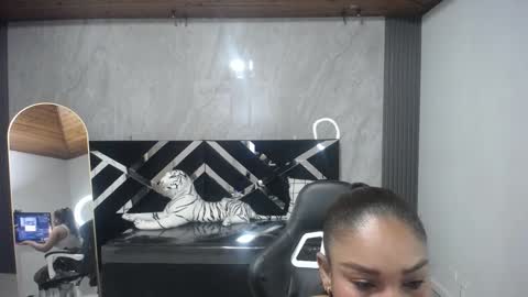 Kamala. Live 2100 - 600 online show from October 4, 2025, 2:42 am