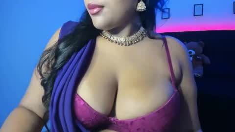 Snapshot of kamala_khan_tx chatting on May 8, 2026, 8:47 pm Online 800 to 1400 online show from May 8, 2026, 8:47 pm