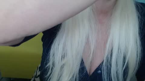 KamaliaSim online show from February 15, 2025, 10:21 pm