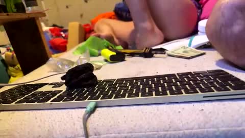 kamikazeozzy_juicylucee online show from February 9, 2026, 9:13 am