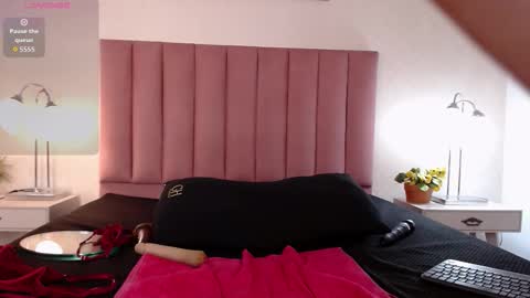 Kami online show from September 13, 2025, 9:47 pm