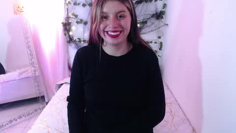 Snapshot of kamilew chatting on October 23, 2025, 6:17 pm kamilew online show from October 23, 2025, 6:17 pm