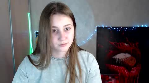 kamilla_love_ online show from May 4, 2026, 1:07 pm
