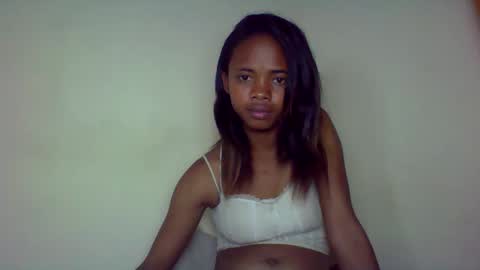 kamillah69 online show from November 20, 2025, 7:46 pm