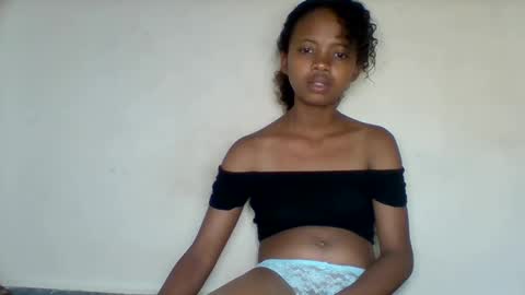 kamillah69 online show from November 28, 2025, 7:05 pm