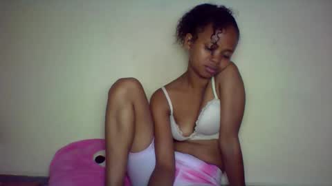 kamillah69 online show from February 13, 2026, 1:40 pm