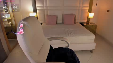 Kamila online show from January 29, 2025, 3:37 pm