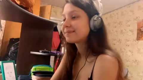 Snapshot of kamisalling chatting on September 29, 2025, 5:23 am Mari Simmons online show from September 29, 2025, 5:23 am