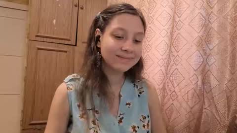 Snapshot of kamisalling chatting on November 6, 2025, 3:07 am Mari Simmons online show from November 6, 2025, 3:07 am