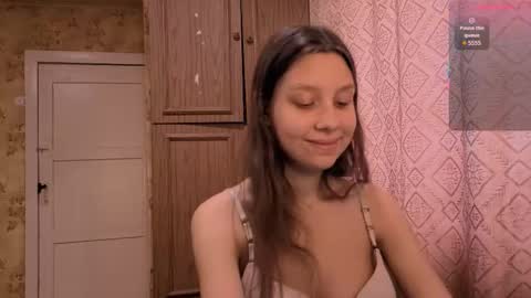 Snapshot of kamisalling chatting on November 13, 2025, 8:24 am Mari Simmons online show from November 13, 2025, 8:24 am