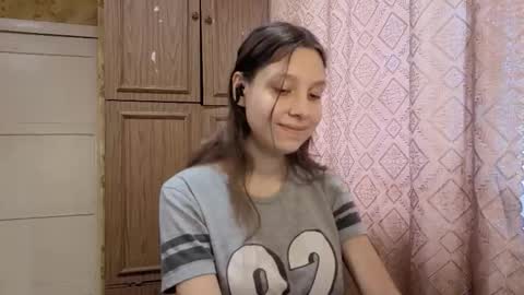 Snapshot of kamisalling chatting on November 14, 2025, 8:13 am Mari Simmons online show from November 14, 2025, 8:13 am