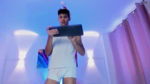 Kami online show from December 22, 2025, 6:38 pm