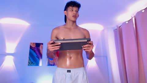 Kami online show from April 3, 2026, 7:23 pm