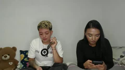 kammy   y   camila online show from March 20, 2026, 1:10 am