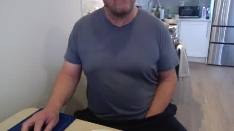 Cam with Me Vixens DM me online show from April 24, 2026, 2:08 pm
