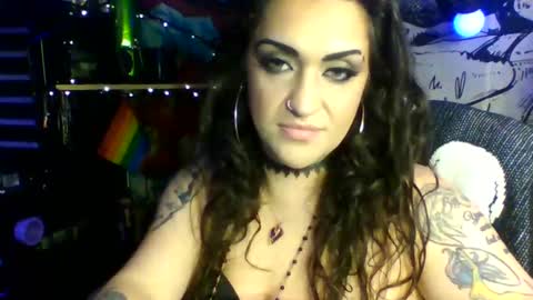 kandirain online show from November 25, 2025, 12:27 pm