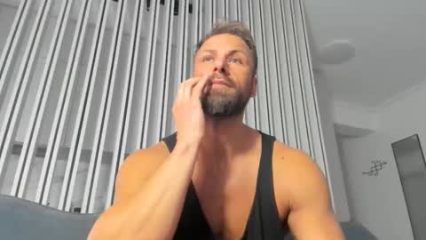 Kane OF strongkane online show from November 17, 2025, 1:28 pm