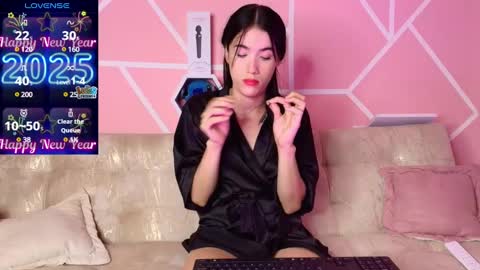 kaoriille online show from February 7, 2025, 1:47 am