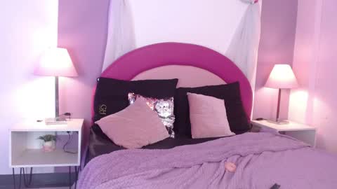 kaoryy_1 online show from June 3, 2026, 2:33 pm