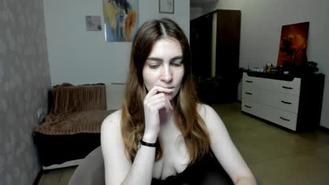 KaraWill online show from May 17, 2026, 7:32 pm
