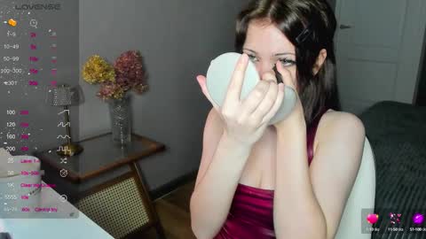 Karen online show from September 19, 2025, 9:43 am