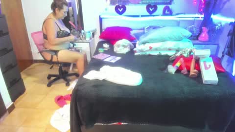 Snapshot of karen_milf_2 chatting on December 3, 2024, 3:30 am Karen online show from December 3, 2024, 3:30 am