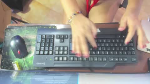 Snapshot of karen_milf_2 chatting on February 1, 2025, 5:18 am Karen online show from February 1, 2025, 5:18 am