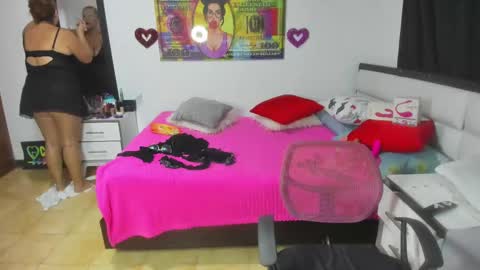 Snapshot of karen_milf_2 chatting on October 7, 2025, 3:58 am Karen online show from October 7, 2025, 3:58 am