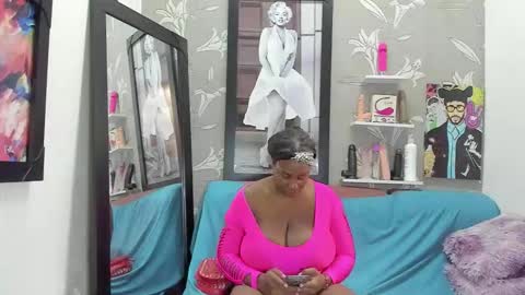 Karen online show from February 18, 2026, 7:43 pm