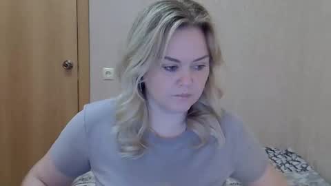 Snapshot of karennelsonx chatting on April 21, 2026, 7:58 am karennelsonx online show from April 21, 2026, 7:58 am