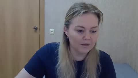 Snapshot of karennelsonx chatting on May 30, 2026, 2:14 pm karennelsonx online show from May 30, 2026, 2:14 pm