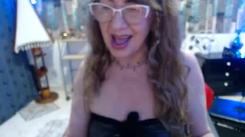 karima_sarabe online show from February 9, 2025, 12:39 am