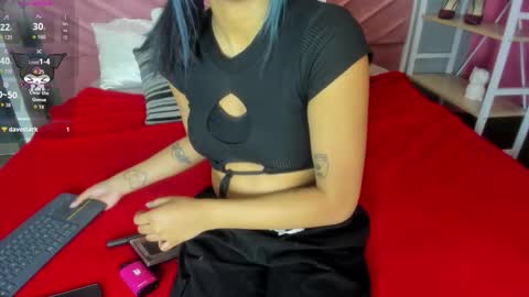 Karina online show from November 6, 2025, 7:37 pm