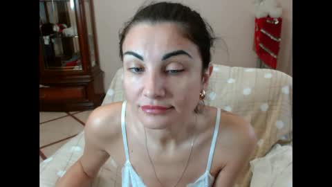 Karina online show from December 5, 2025, 10:24 am