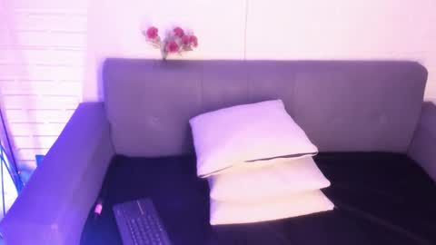 Kari online show from November 8, 2025, 11:32 am