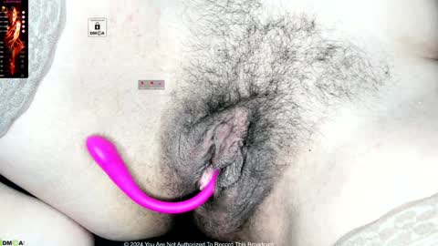 karinabrando online show from January 7, 2025, 11:48 am