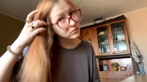 Karina online show from April 8, 2026, 7:30 am