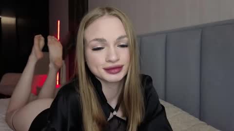 karinchik544 online show from April 14, 2026, 11:27 am