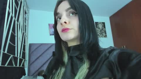 KARINNA  RAVEN online show from February 10, 2026, 12:37 am