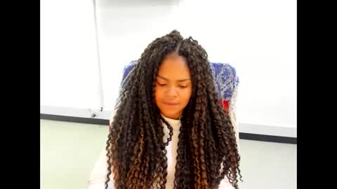 karla_cg online show from February 26, 2025, 11:15 pm